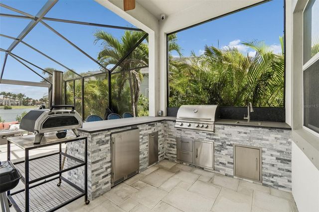 823 MANNS HARBOR DRIVE, Apollo Beach, FL 33572