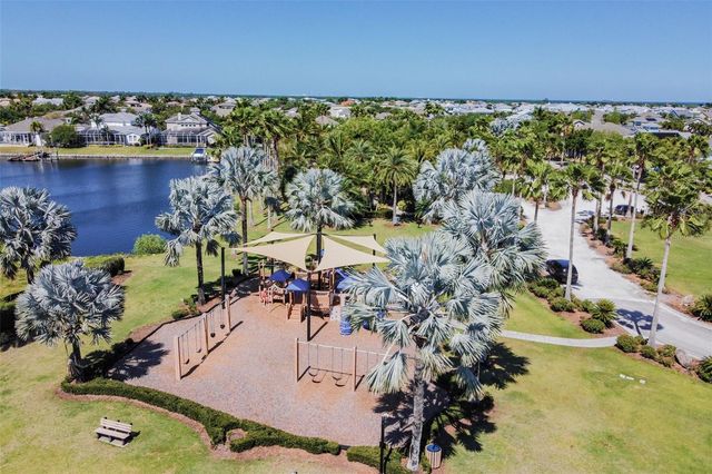 823 MANNS HARBOR DRIVE, Apollo Beach, FL 33572
