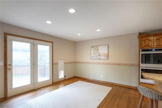 1105 Creekside Court, Raymore, MO 64083