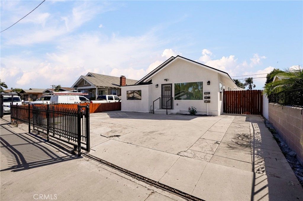 2714 Walnut Street, Huntington Park, CA 90255 — photo 2
