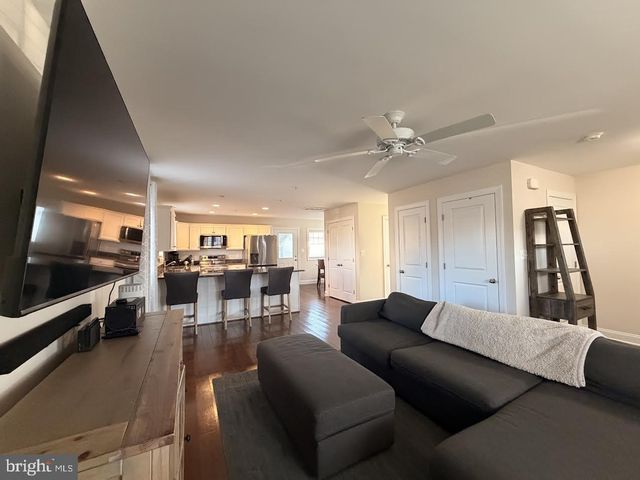 1635 FAIRHILL DR, Edgewater, MD 21037