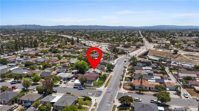 334 N Vernon, Azusa, CA 91702