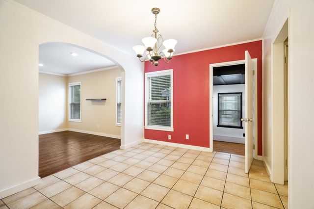 3135 Hedgerow Drive, Dallas, TX 75235