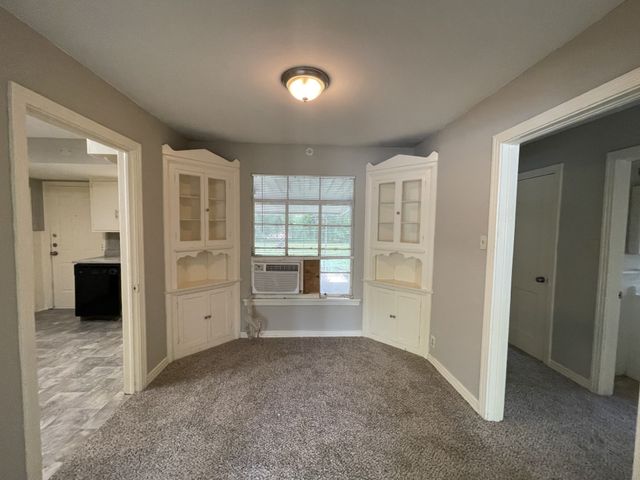 815 DUGAN Street, Arlington, TX 76010
