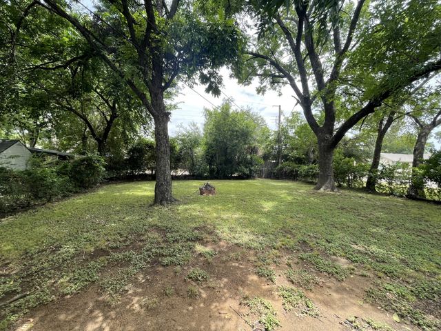 815 DUGAN Street, Arlington, TX 76010