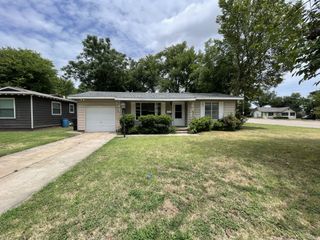 815 DUGAN Street, Arlington, TX 76010