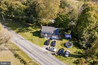 107 CREST RD, Lititz, PA 17543