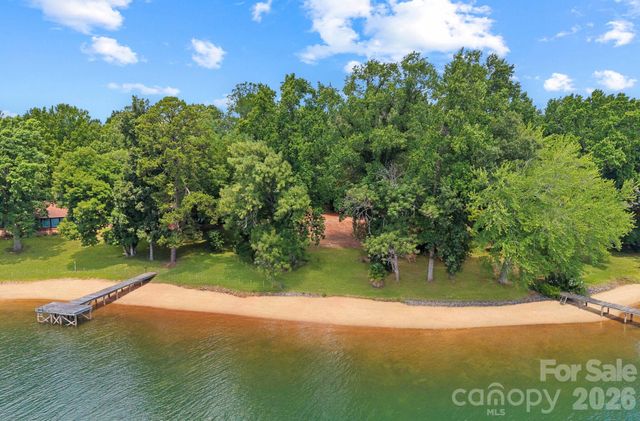 21024 Norman Shores Drive, Cornelius, NC 28031