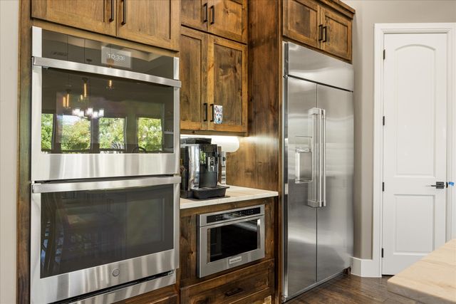 1203 Huntington Cove Court, Granbury, TX 76048