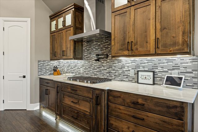 1203 Huntington Cove Court, Granbury, TX 76048