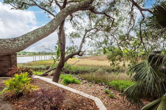 14 Wappoo Creek Place, Charleston, SC 29412