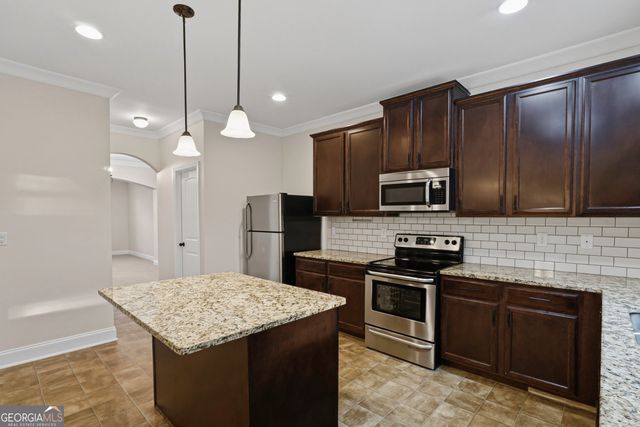 1423 Stone Ridge Court, Hampton, GA 30228