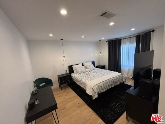 1113 S Doheny Drive, Los Angeles, CA 90035