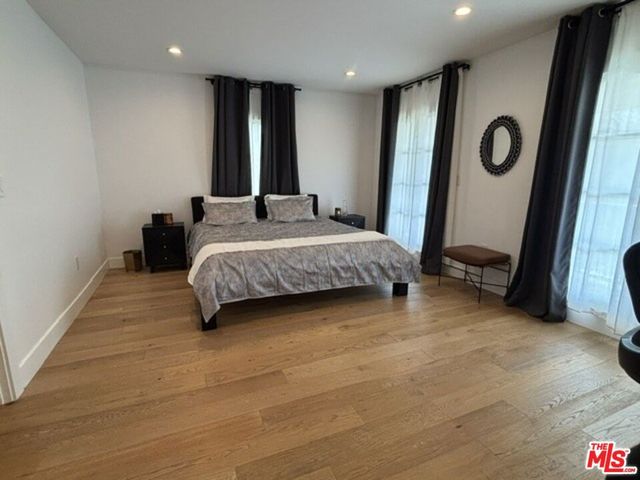 1113 S Doheny Drive, Los Angeles, CA 90035