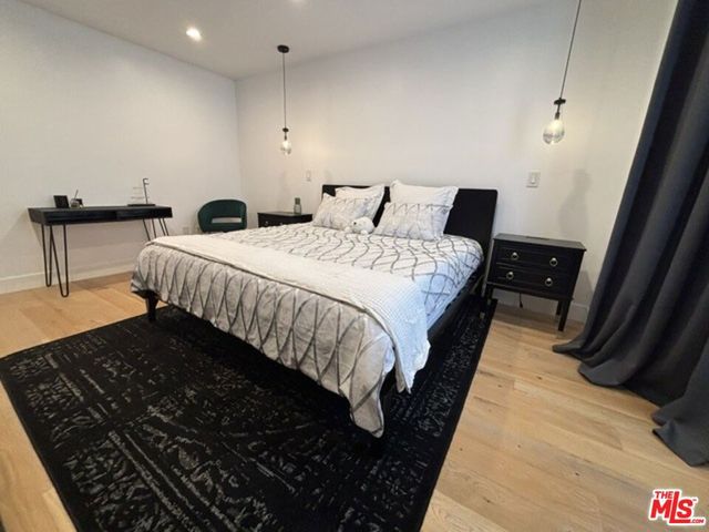 1113 S Doheny Drive, Los Angeles, CA 90035