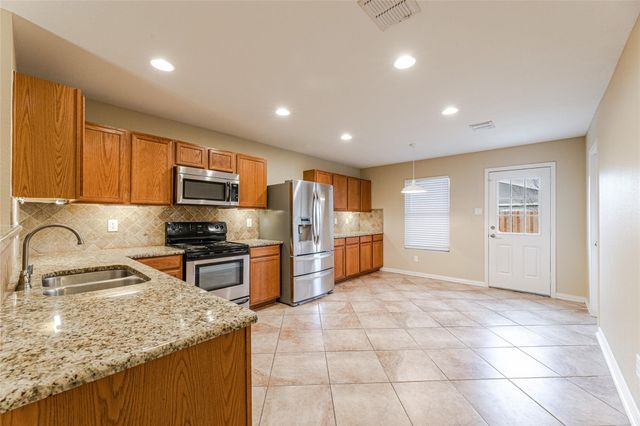 9013 Fremont Trail, Fort Worth, TX 76244