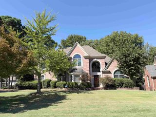 8820 RIVER RISE DR, Memphis, TN 38016