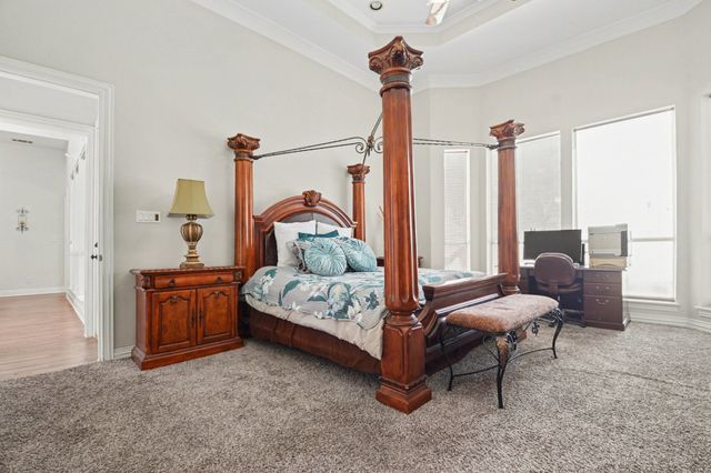 5205 Vicksburg Drive, Arlington, TX 76017