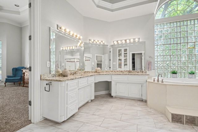 5205 Vicksburg Drive, Arlington, TX 76017