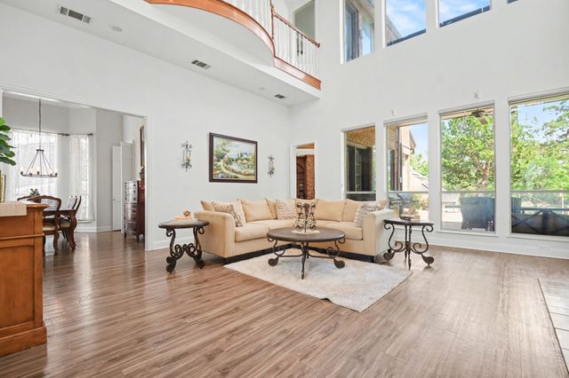 5205 Vicksburg Drive, Arlington, TX 76017