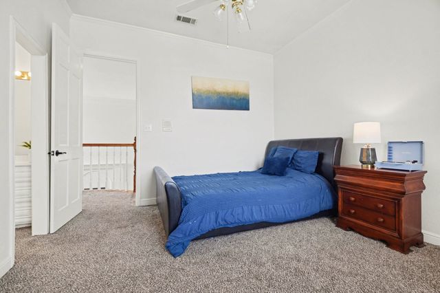 5205 Vicksburg Drive, Arlington, TX 76017