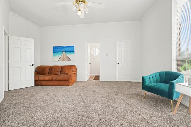 5205 Vicksburg Drive, Arlington, TX 76017