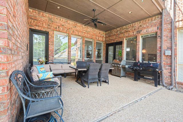 5205 Vicksburg Drive, Arlington, TX 76017