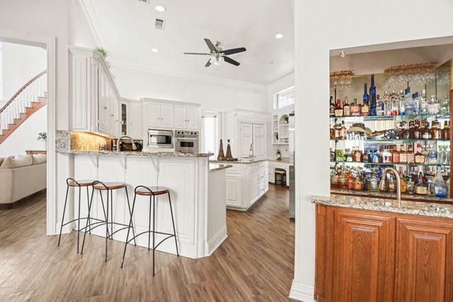 5205 Vicksburg Drive, Arlington, TX 76017