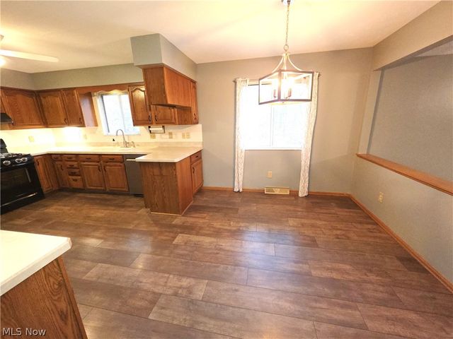 10522 Belleau Drive, Twinsburg, OH 44087