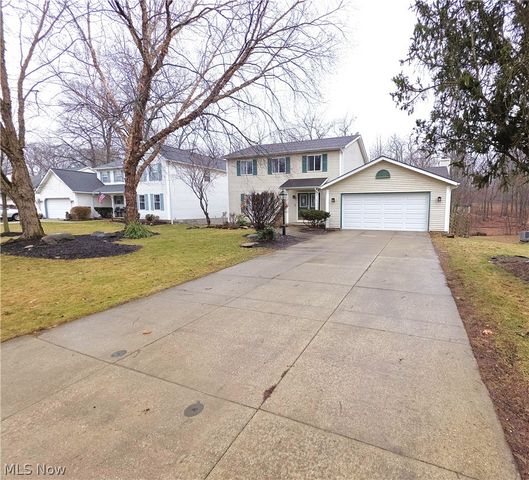 10522 Belleau Drive, Twinsburg, OH 44087