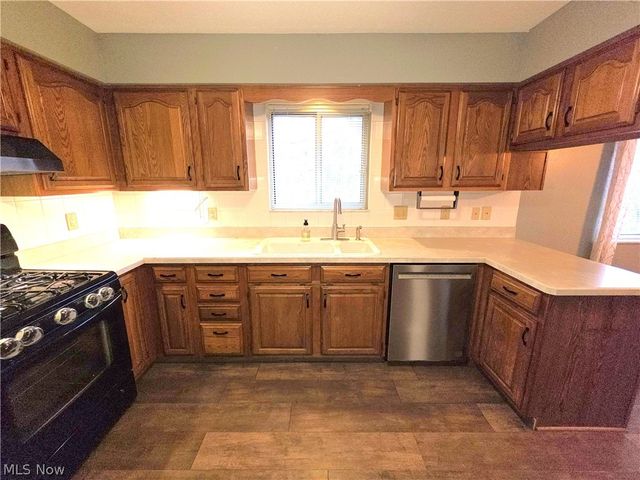 10522 Belleau Drive, Twinsburg, OH 44087