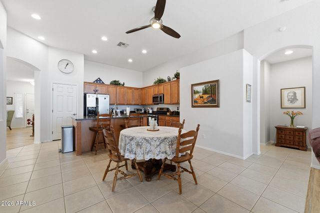 22224 N SUNSET Drive, Maricopa, AZ 85139