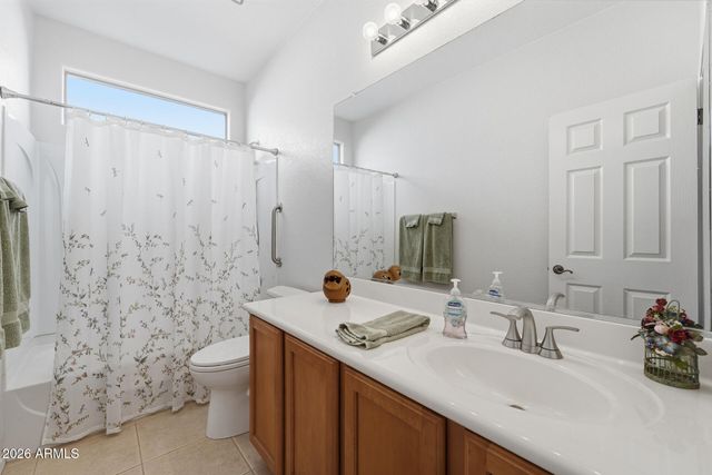 22224 N SUNSET Drive, Maricopa, AZ 85139