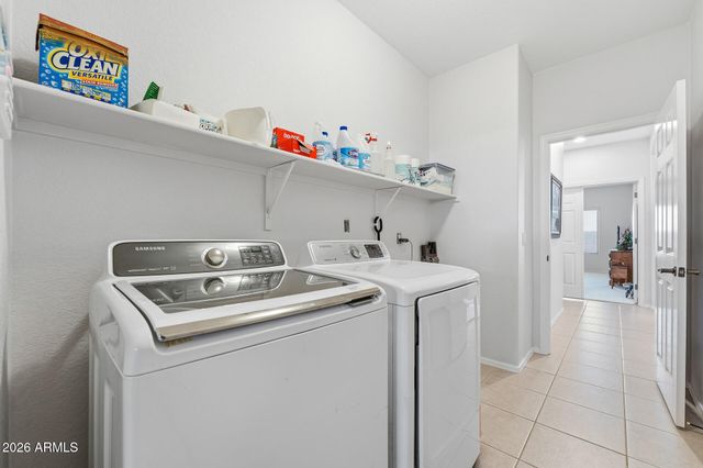 22224 N SUNSET Drive, Maricopa, AZ 85139