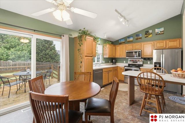 7972 Bartlett Street, Omaha, NE 68122