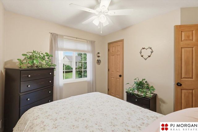 7972 Bartlett Street, Omaha, NE 68122