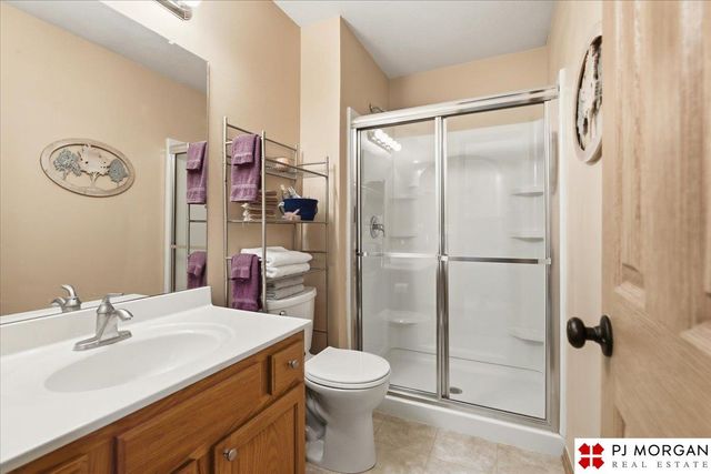 7972 Bartlett Street, Omaha, NE 68122