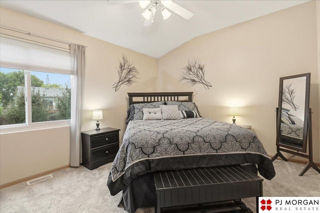 7972 Bartlett Street, Omaha, NE 68122