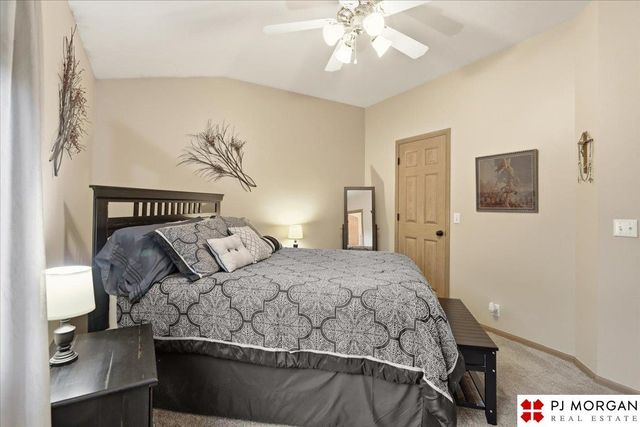 7972 Bartlett Street, Omaha, NE 68122