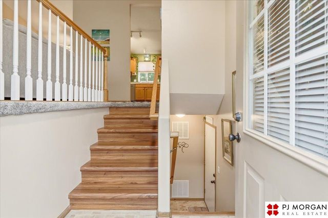 7972 Bartlett Street, Omaha, NE 68122