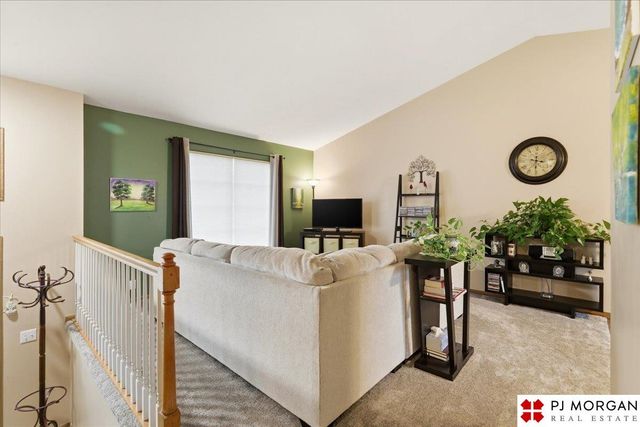 7972 Bartlett Street, Omaha, NE 68122