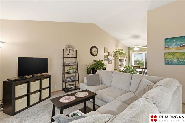 7972 Bartlett Street, Omaha, NE 68122