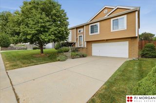 7972 Bartlett Street, Omaha, NE 68122