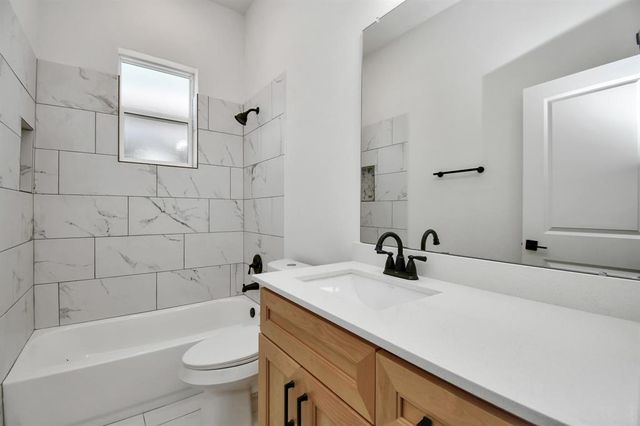 4346 Avron Drive, Stafford, TX 77477