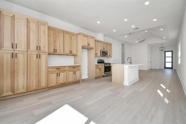 4346 Avron Drive, Stafford, TX 77477
