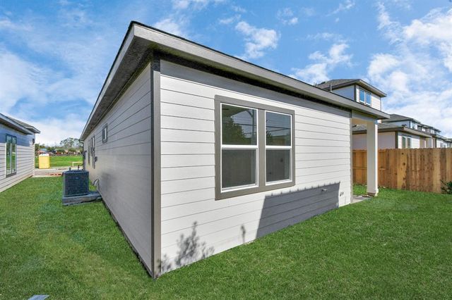 4346 Avron Drive, Stafford, TX 77477
