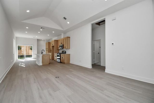 4346 Avron Drive, Stafford, TX 77477