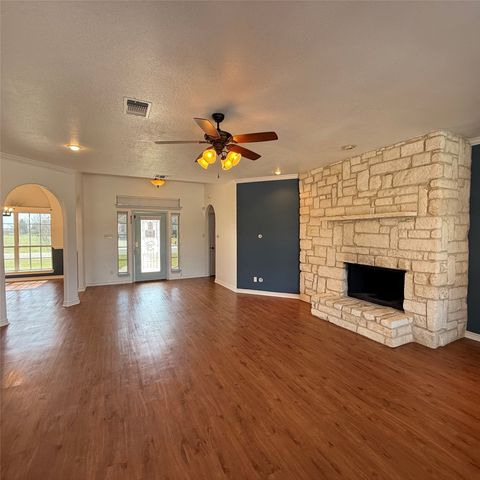 543 Islet Drive, Runaway Bay, TX 76426