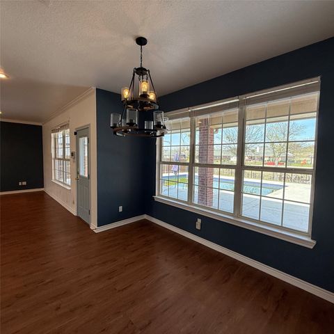 543 Islet Drive, Runaway Bay, TX 76426