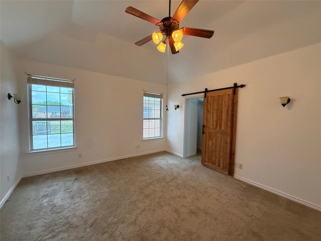 543 Islet Drive, Runaway Bay, TX 76426